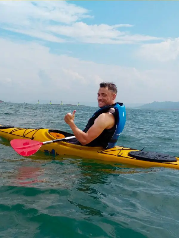 Balade en kayak surr la cote du goëlo et pique-nique produits du terroir